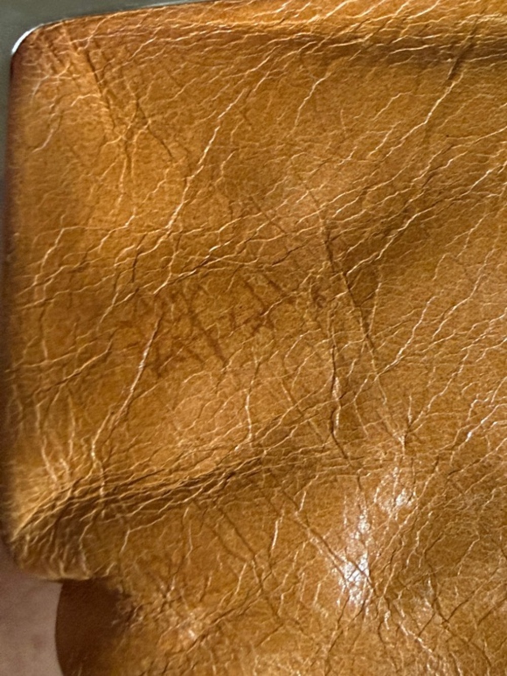 HOBO Lauren Vintage Leather Clutch Wallet - Picture 9 of 9